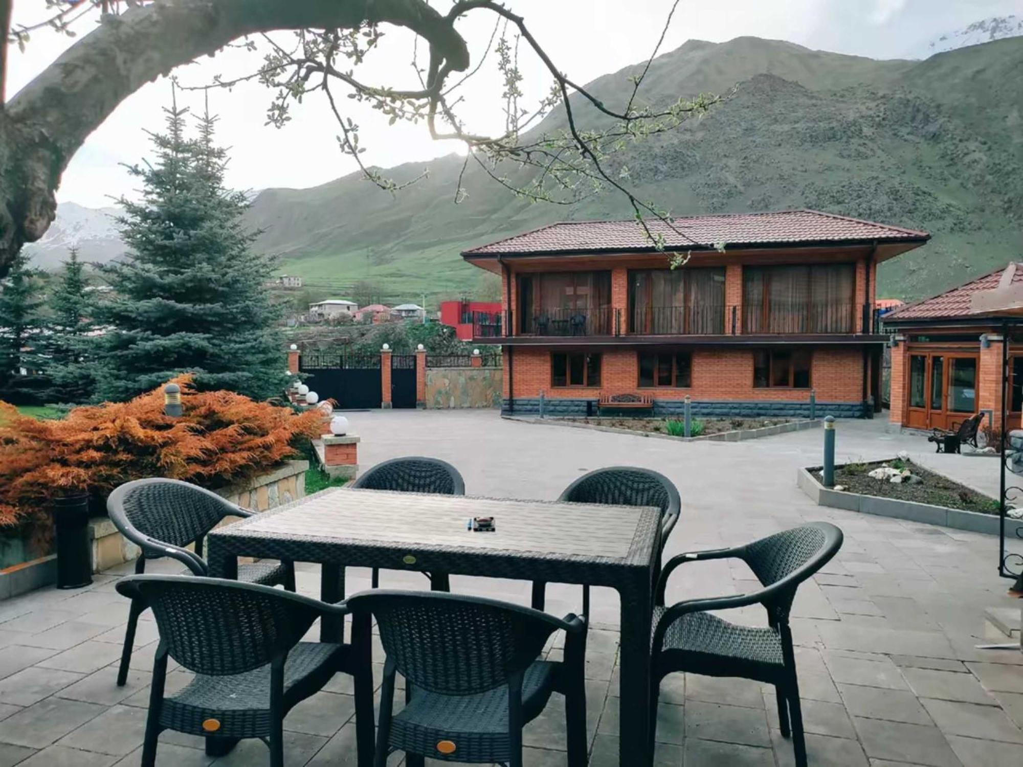 Vardisubani Villa Stepantsminda Exterior photo