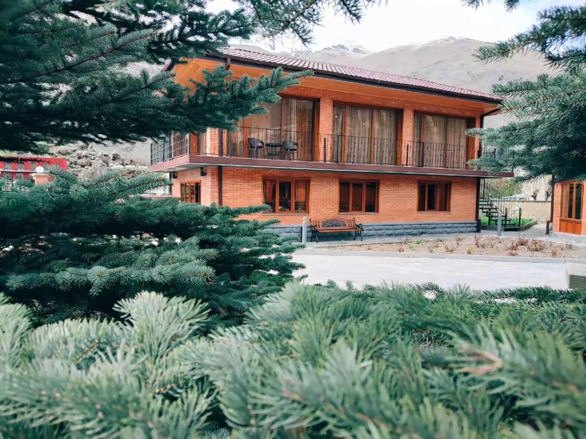 Vardisubani Villa Stepantsminda Exterior photo